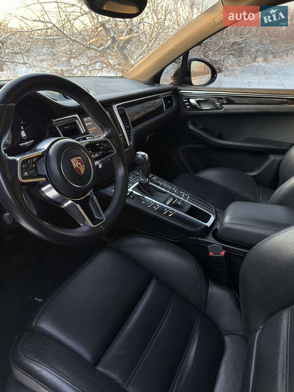 Внедорожник / Кроссовер Porsche Macan 2015 в Киеве фото 26 Внедорожник / Кроссовер Porsche Macan 2015 в Киеве