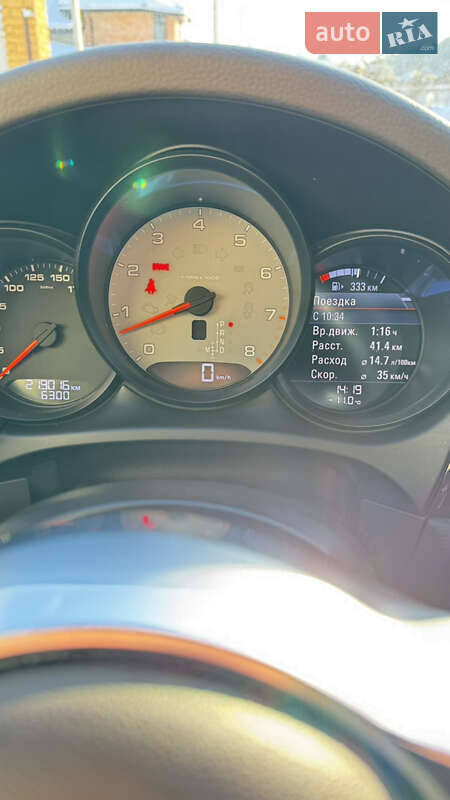 Внедорожник / Кроссовер Porsche Macan 2015 в Киеве