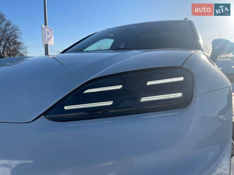 Внедорожник / Кроссовер Porsche Macan 2024 в Львове