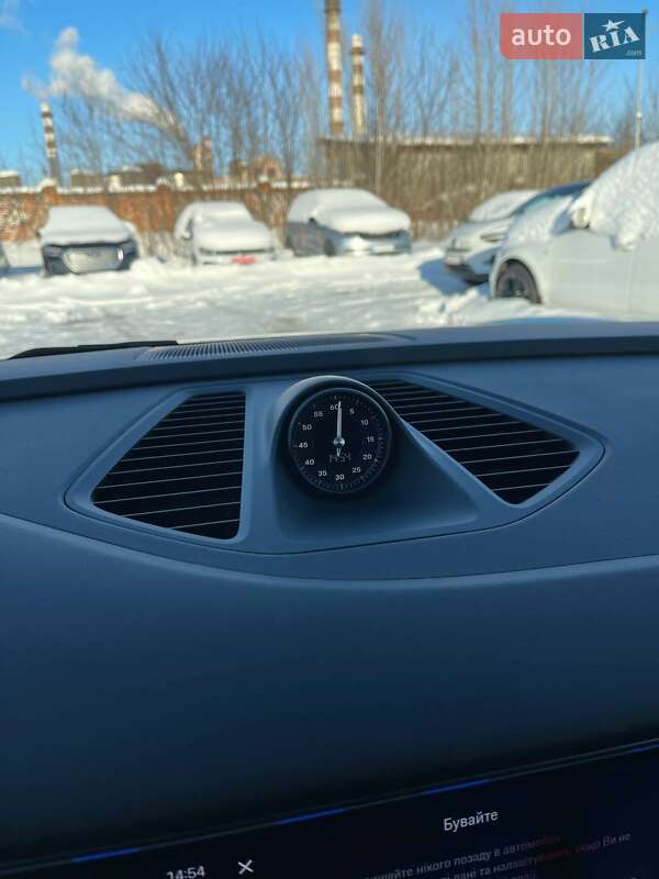 Внедорожник / Кроссовер Porsche Macan 2024 в Львове