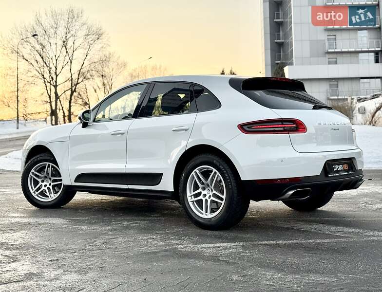Внедорожник / Кроссовер Porsche Macan 2017 в Киеве