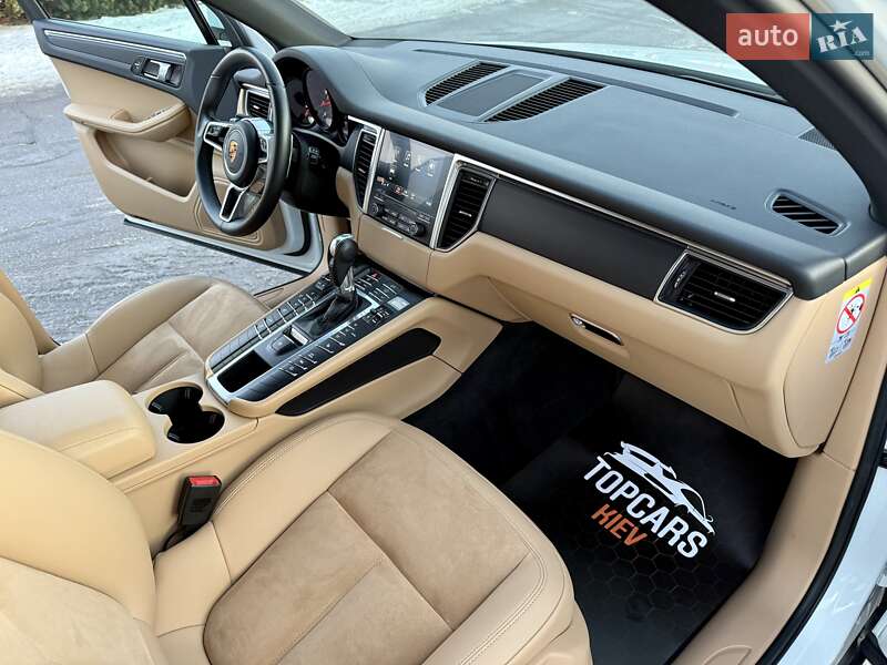 Внедорожник / Кроссовер Porsche Macan 2017 в Киеве