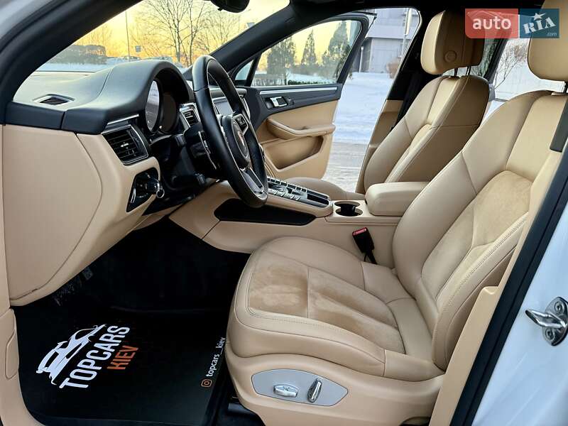 Внедорожник / Кроссовер Porsche Macan 2017 в Киеве