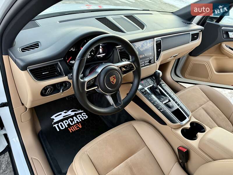 Внедорожник / Кроссовер Porsche Macan 2017 в Киеве