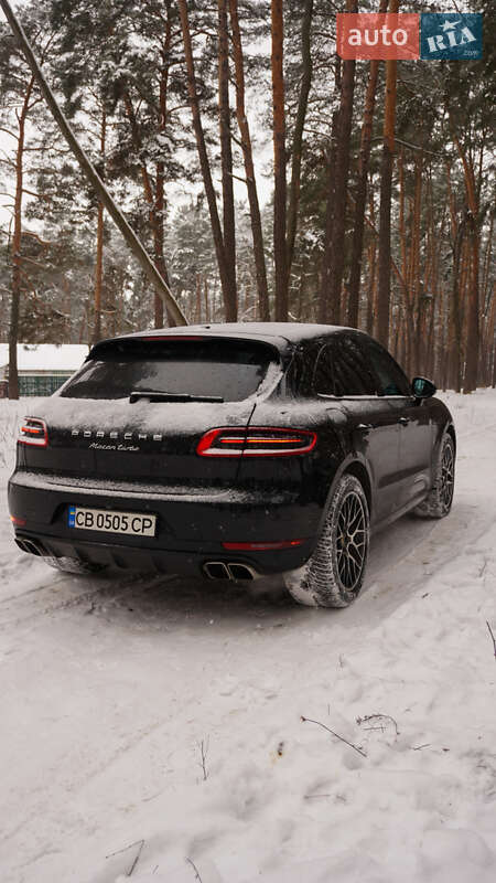 Внедорожник / Кроссовер Porsche Macan 2015 в Киеве