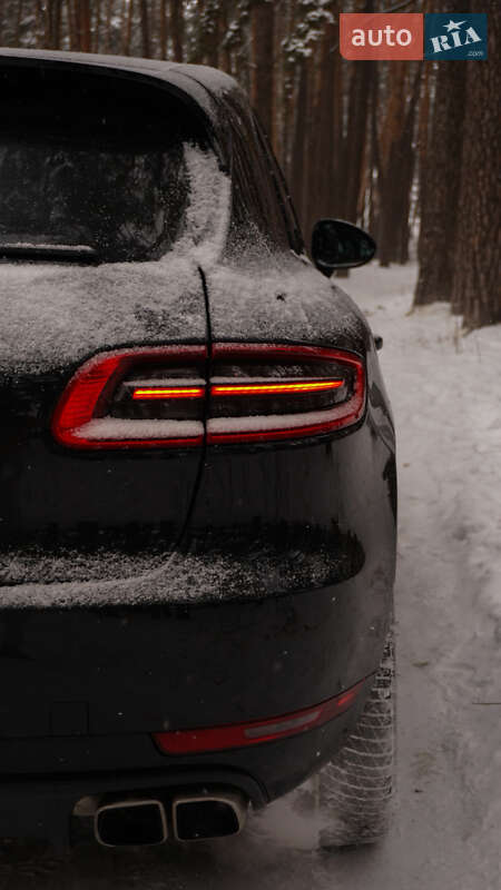 Внедорожник / Кроссовер Porsche Macan 2015 в Киеве