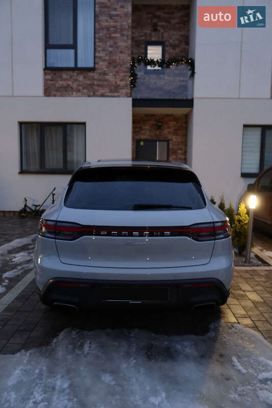 Внедорожник / Кроссовер Porsche Macan 2022 в Ужгороде