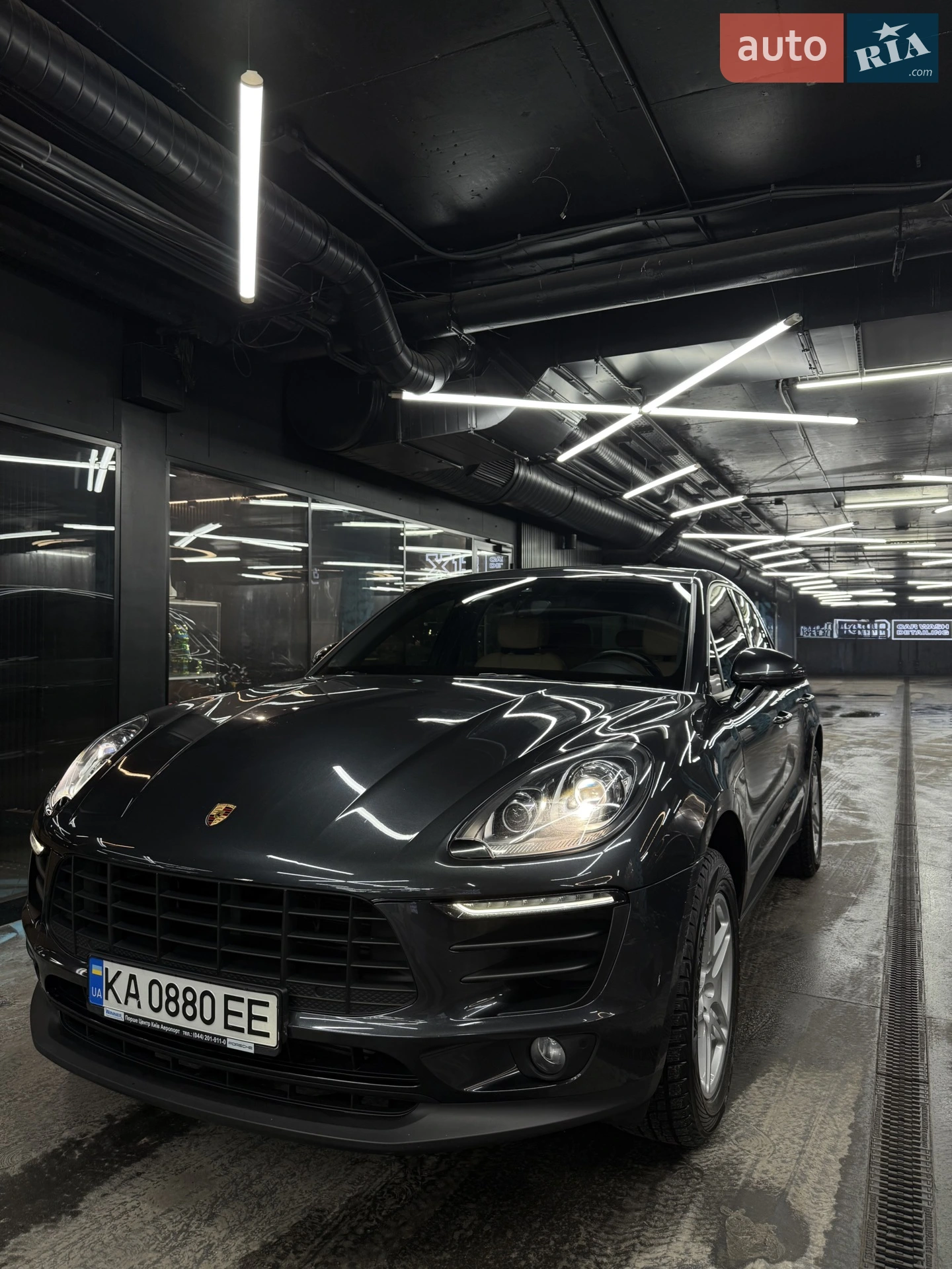 2016 Porsche Macan - мініатюра 2