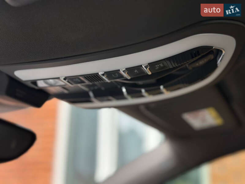 Внедорожник / Кроссовер Porsche Macan 2017 в Киеве