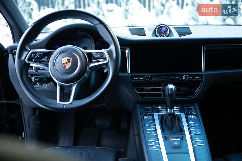 Внедорожник / Кроссовер Porsche Macan 2021 в Тернополе