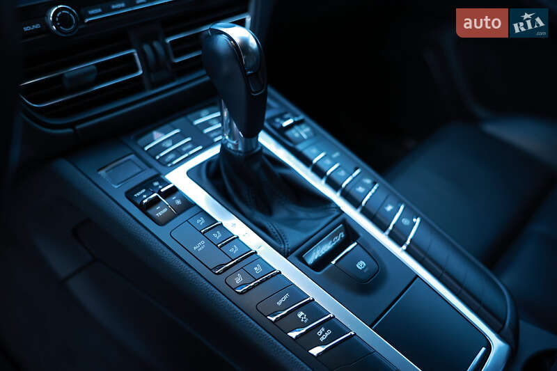 Внедорожник / Кроссовер Porsche Macan 2021 в Тернополе