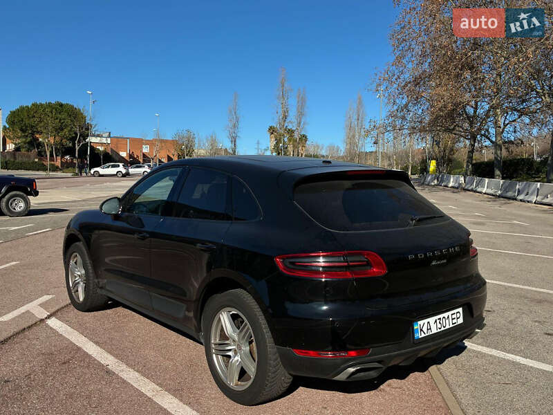 Внедорожник / Кроссовер Porsche Macan 2016 в Киеве