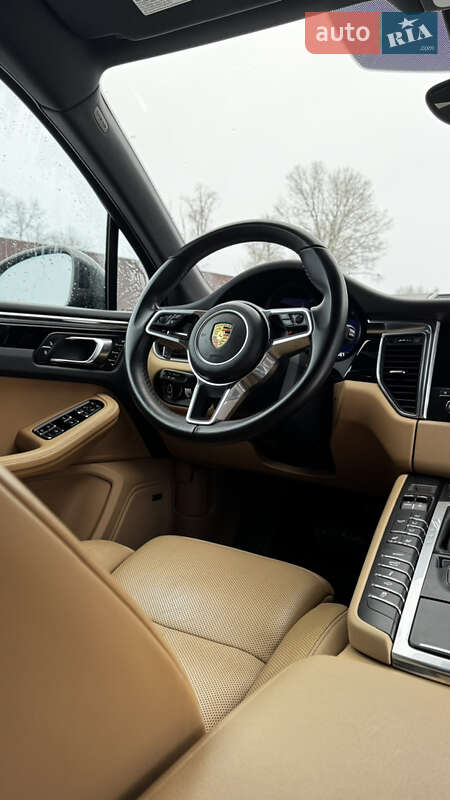 Внедорожник / Кроссовер Porsche Macan 2018 в Киеве фото 11 Внедорожник / Кроссовер Porsche Macan 2018 в Киеве