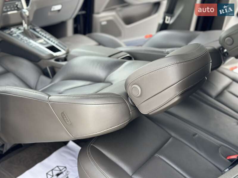 Внедорожник / Кроссовер Porsche Macan 2018 в Дрогобыче фото 76 Внедорожник / Кроссовер Porsche Macan 2018 в Дрогобыче