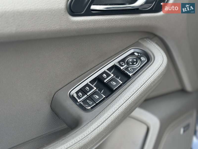 Внедорожник / Кроссовер Porsche Macan 2018 в Дрогобыче фото 118 Внедорожник / Кроссовер Porsche Macan 2018 в Дрогобыче