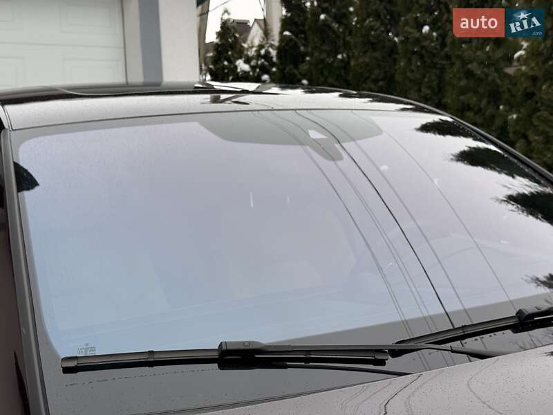 Внедорожник / Кроссовер Porsche Macan 2023 в Черновцах