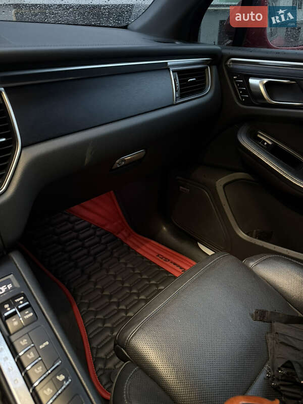 Внедорожник / Кроссовер Porsche Macan 2016 в Ивано-Франковске