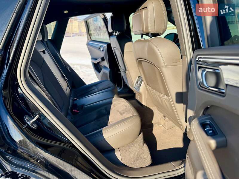 Позашляховик / Кросовер Porsche Macan 2018 в Києві фото 24 Позашляховик / Кросовер Porsche Macan 2018 в Києві