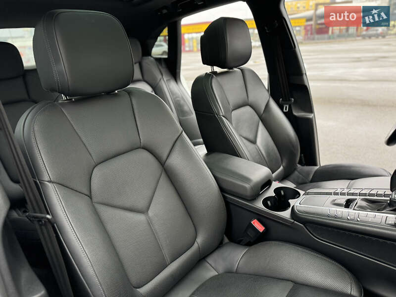 Внедорожник / Кроссовер Porsche Macan 2019 в Харькове