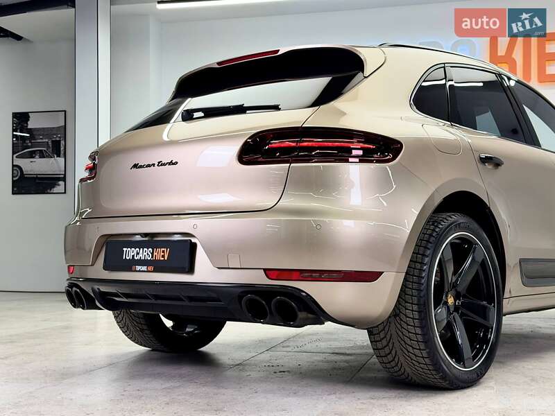Внедорожник / Кроссовер Porsche Macan 2016 в Киеве