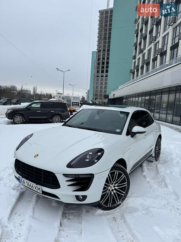 Внедорожник / Кроссовер Porsche Macan 2018 в Киеве фото 3 Внедорожник / Кроссовер Porsche Macan 2018 в Киеве