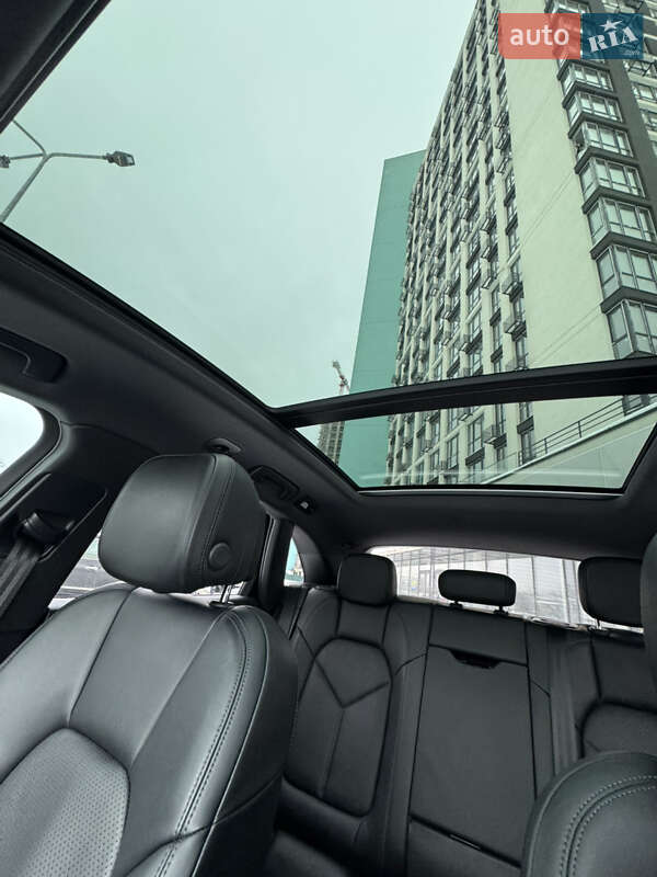 Внедорожник / Кроссовер Porsche Macan 2018 в Киеве фото 21 Внедорожник / Кроссовер Porsche Macan 2018 в Киеве