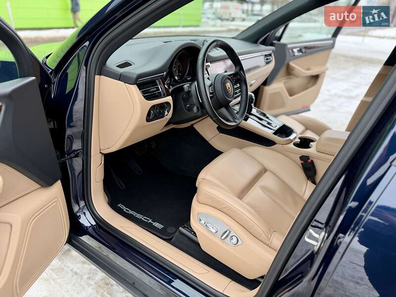Внедорожник / Кроссовер Porsche Macan 2021 в Киеве