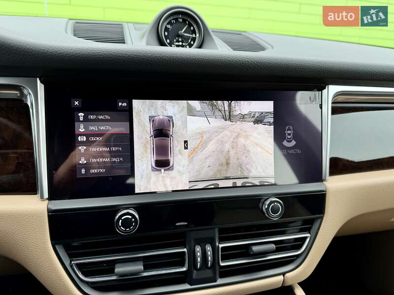 Внедорожник / Кроссовер Porsche Macan 2021 в Киеве