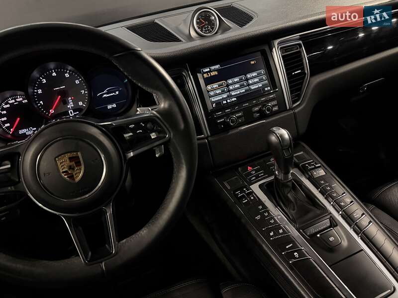 Позашляховик / Кросовер Porsche Macan 2015 в Одесі фото 24 Позашляховик / Кросовер Porsche Macan 2015 в Одесі