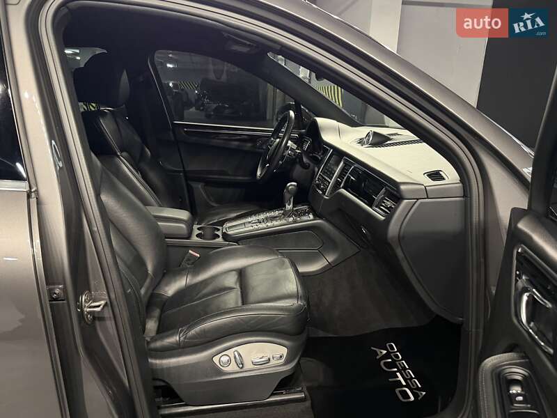 Позашляховик / Кросовер Porsche Macan 2015 в Одесі фото 33 Позашляховик / Кросовер Porsche Macan 2015 в Одесі