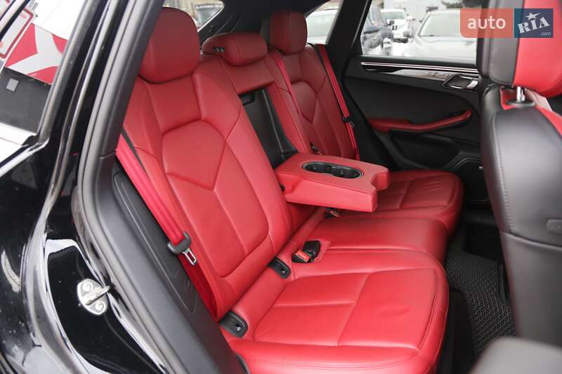 Внедорожник / Кроссовер Porsche Macan 2018 в Киеве фото 11 Внедорожник / Кроссовер Porsche Macan 2018 в Киеве