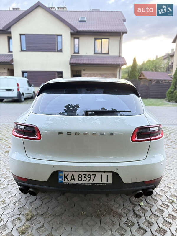 Позашляховик / Кросовер Porsche Macan 2014 в Києві