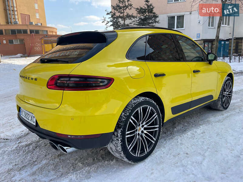 Внедорожник / Кроссовер Porsche Macan 2018 в Киеве