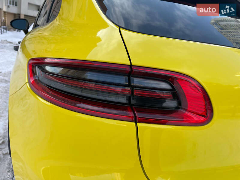 Внедорожник / Кроссовер Porsche Macan 2018 в Киеве