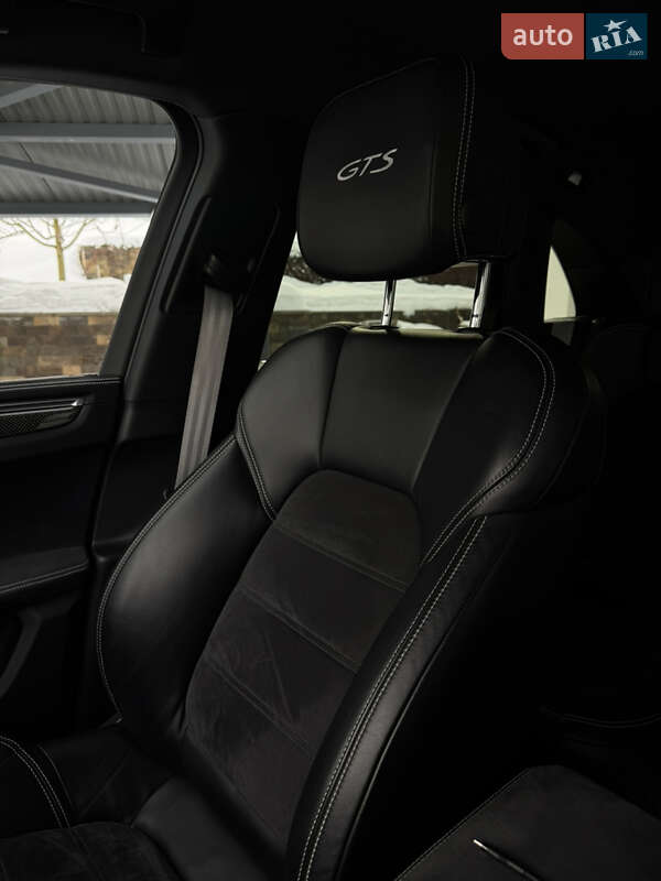 Внедорожник / Кроссовер Porsche Macan 2016 в Тернополе