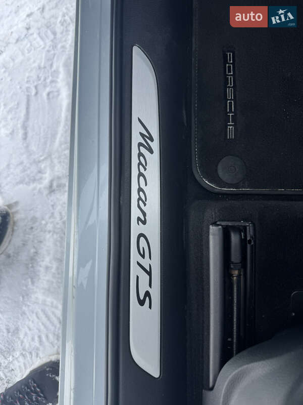 Внедорожник / Кроссовер Porsche Macan 2016 в Тернополе