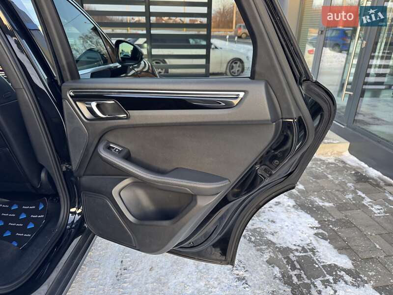 Внедорожник / Кроссовер Porsche Macan 2015 в Ровно фото 30 Внедорожник / Кроссовер Porsche Macan 2015 в Ровно