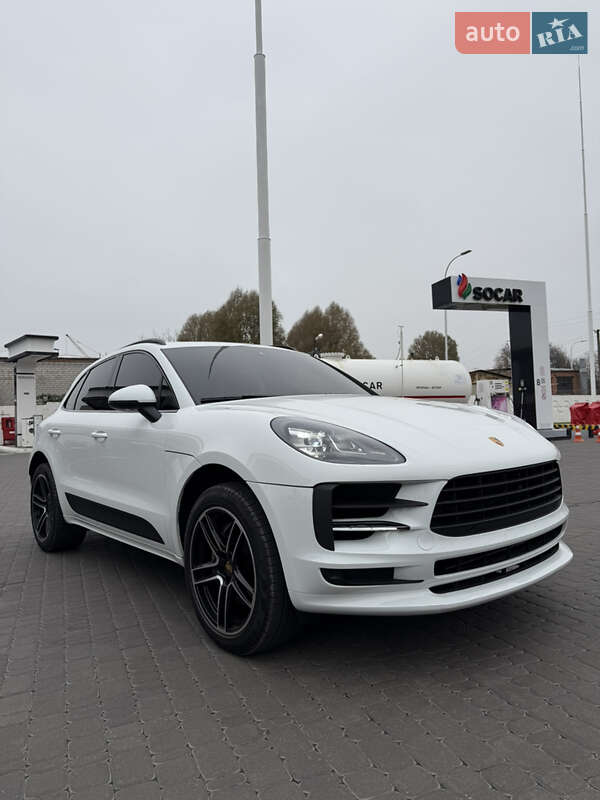 Porsche Macan 2020