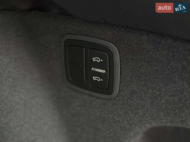 Внедорожник / Кроссовер Porsche Macan 2023 в Одессе фото 65 Внедорожник / Кроссовер Porsche Macan 2023 в Одессе