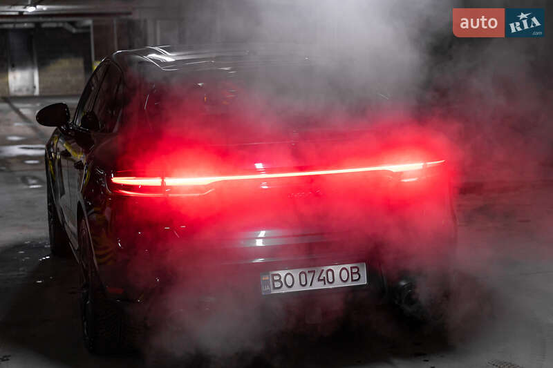 Позашляховик / Кросовер Porsche Macan 2023 в Тернополі