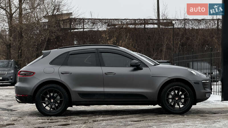 Позашляховик / Кросовер Porsche Macan 2016 в Києві