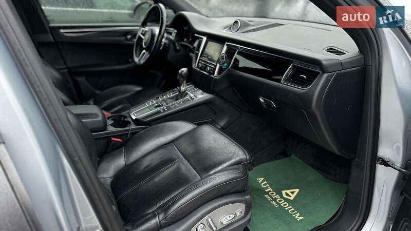 Позашляховик / Кросовер Porsche Macan 2016 в Києві