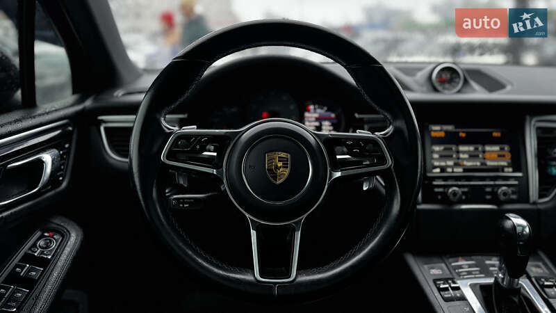 Позашляховик / Кросовер Porsche Macan 2016 в Києві