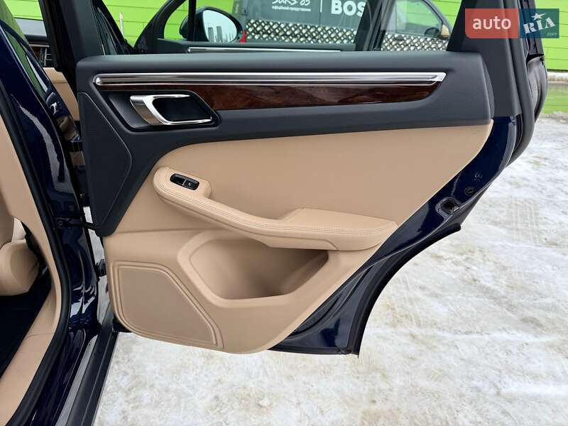 Внедорожник / Кроссовер Porsche Macan 2021 в Киеве фото 44 Внедорожник / Кроссовер Porsche Macan 2021 в Киеве