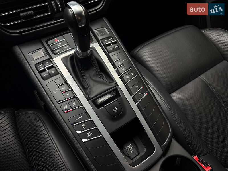 Позашляховик / Кросовер Porsche Macan 2019 в Києві фото 23 Позашляховик / Кросовер Porsche Macan 2019 в Києві