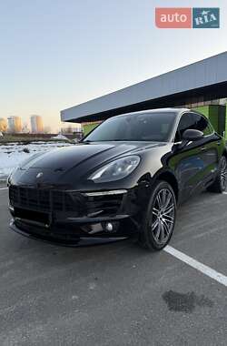 Позашляховик / Кросовер Porsche Macan 2016 в Києві