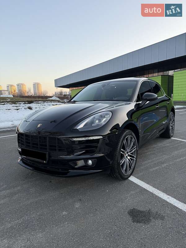 Porsche Macan 2016