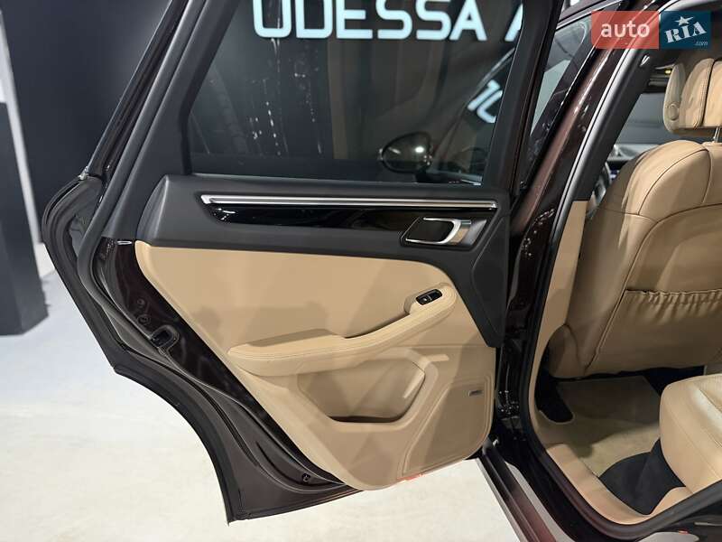 Внедорожник / Кроссовер Porsche Macan 2020 в Одессе