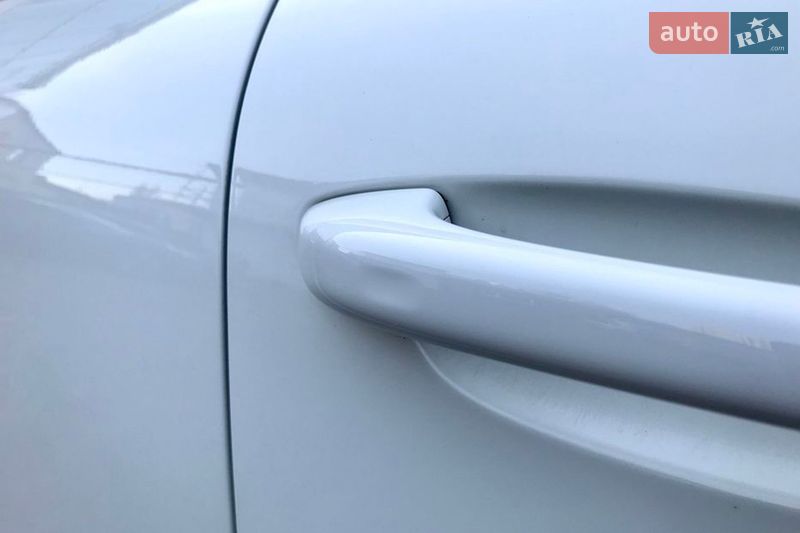 Позашляховик / Кросовер Porsche Macan 2016 в Києві