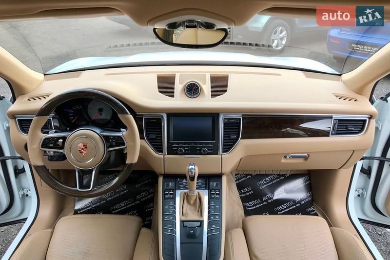 Позашляховик / Кросовер Porsche Macan 2016 в Києві